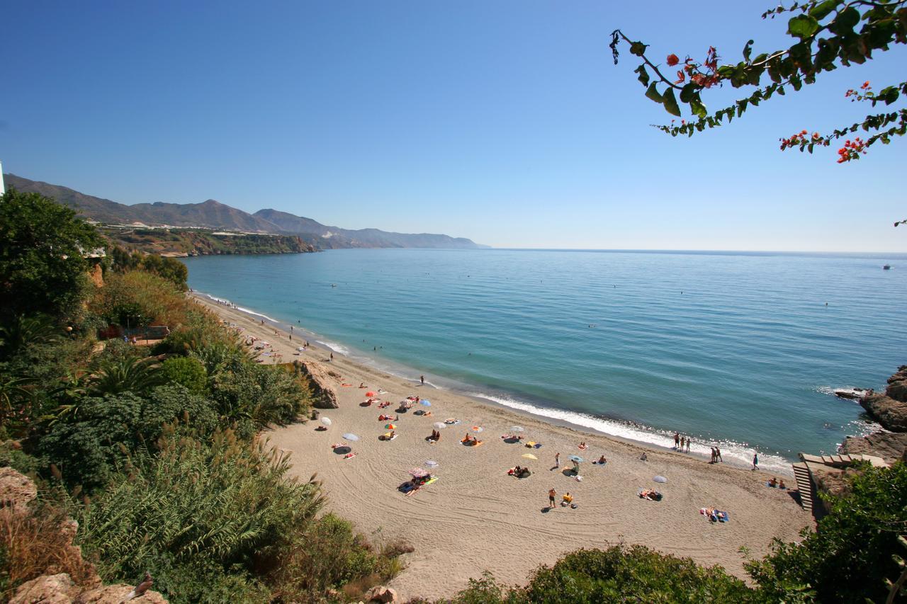 Apartamentos Manuel Martin Nerja Exterior foto